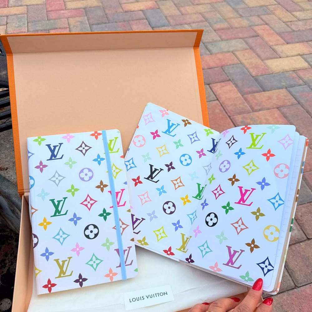 Louis Vuitton Multicolor Monogram Notebook limited edition 🤩